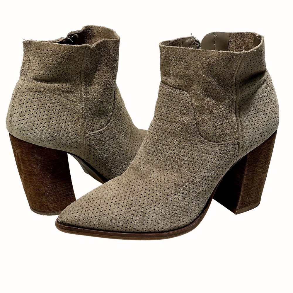 Vince Camuto Cava Womens Perforated Suede‎ Ankle Booties Size 8 Stacked Heel